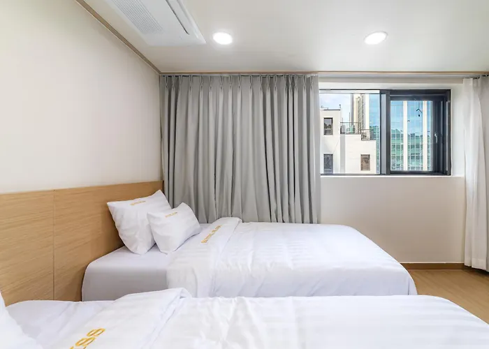 Bliss Myeongdong Hotel *