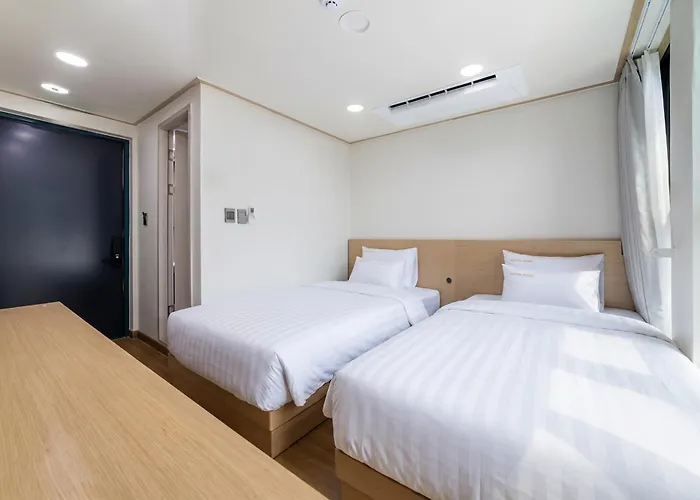 Hotel Bliss Myeongdong *