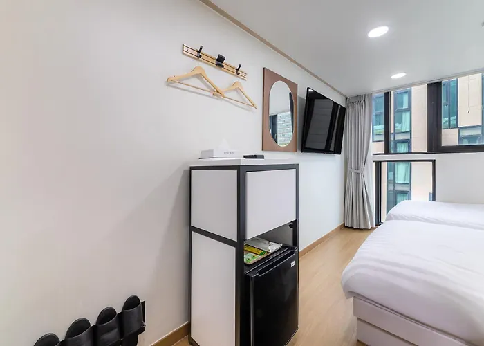 Hotel Bliss Myeongdong *